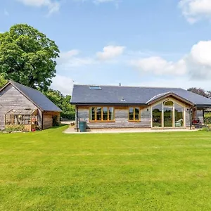 Peaceful Pretty With Fabulous Rural Views And Open Space. New Listing Holiday home
