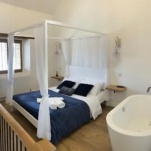 Honeybee Cottage, Waddington Holiday home